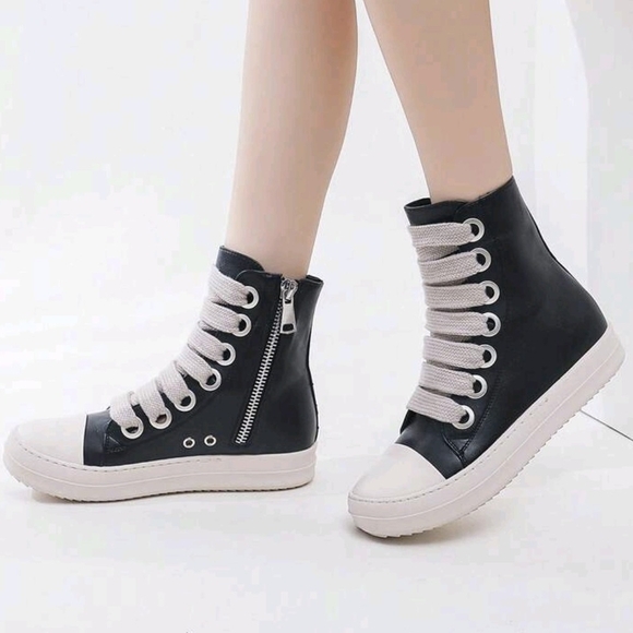 Black High-Top Women's Sneakers with Cream Laces - Picture 3 of 6